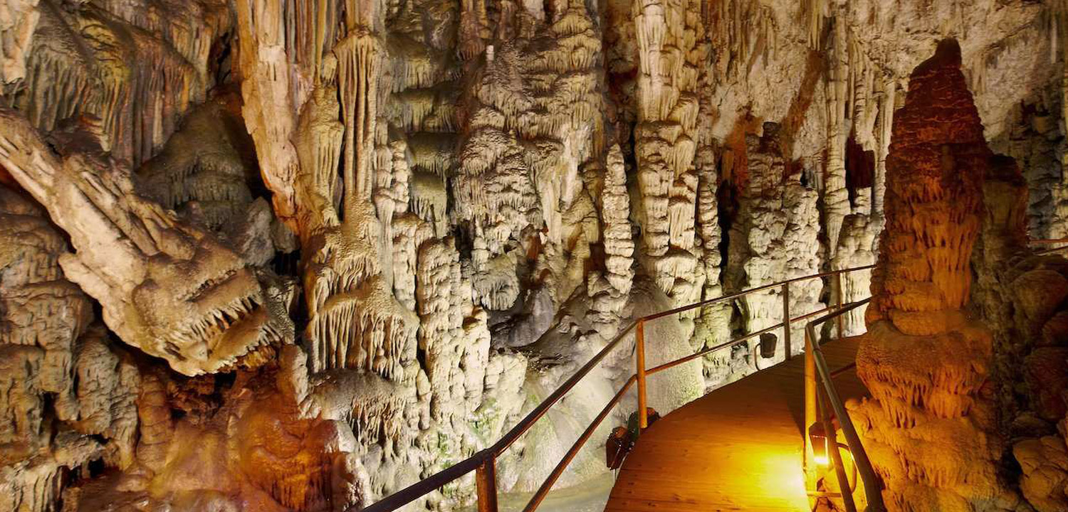 Crète : grotte de Dikti