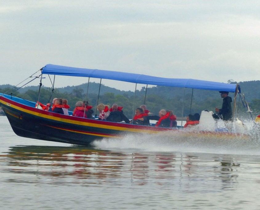 Balades Nieul Loisirs - Guatemala (01/2024): lac Atitlan - barque rapide