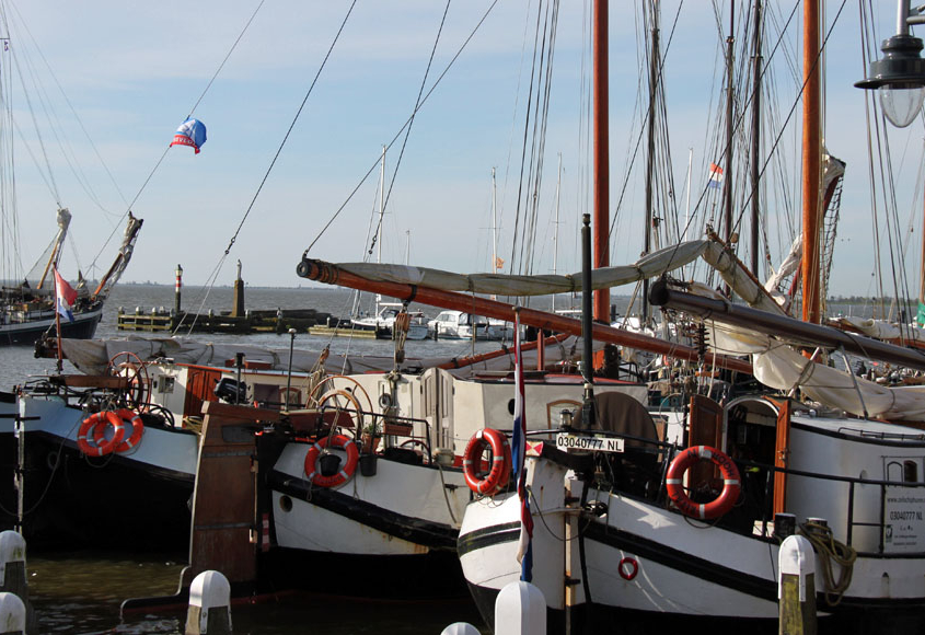 Balades Nieul Loisirs - Croisière sur le Rhin (04/2024): le port de pêche de Volendam
